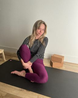 Anna Lore feet photo 4