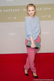Anna Maria Mühe feet photo thumbnail