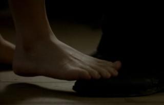 Anna Maria Mühe feet photo thumbnail
