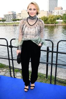 Anna Maria Mühe feet photo thumbnail