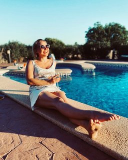 Anna Maria Mühe feet photo thumbnail