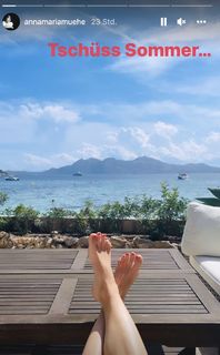 Anna Maria Mühe feet photo thumbnail