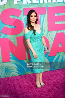 Anna Maria Perez de Tagle feet photo 8