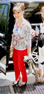 Anna Maria Perez de Tagle feet photo 12
