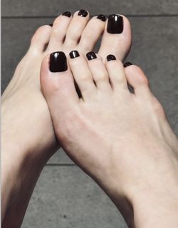 Anna-Maria Sieklucka feet photo thumbnail