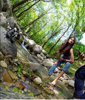 Anna Maria Velli feet photo thumbnail