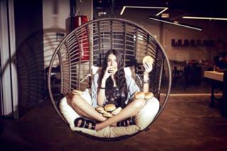 Anna Maria Velli feet photo thumbnail