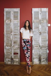 Anna Maria Velli feet photo thumbnail