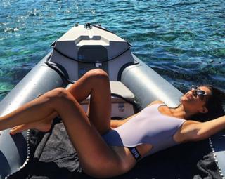 Anna Maria Velli feet photo thumbnail