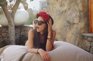 Anna Maria Velli feet photo thumbnail
