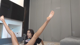 Anna Maria Velli feet photo thumbnail