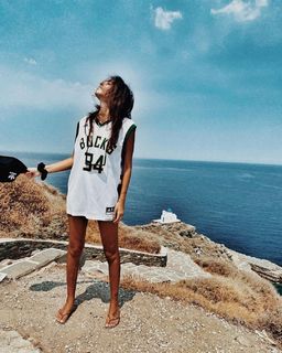 Anna Maria Velli feet photo thumbnail