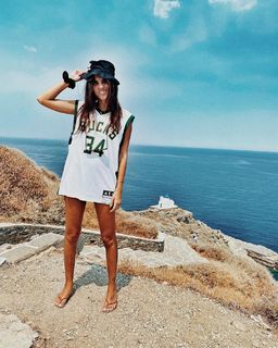 Anna Maria Velli feet photo thumbnail