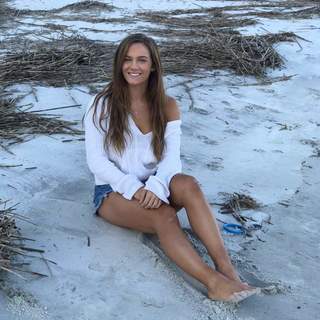 Anna Marie Jernigan feet photo 1