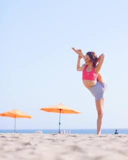 Anna McNulty feet photo thumbnail