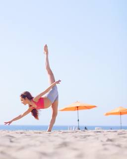 Anna McNulty feet photo thumbnail