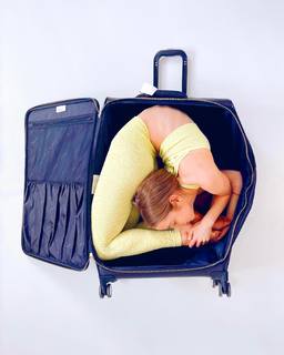 Anna McNulty feet photo thumbnail