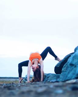 Anna McNulty feet photo thumbnail