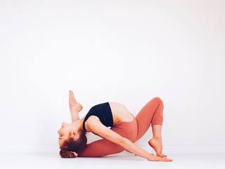 Anna McNulty feet photo thumbnail