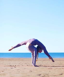 Anna McNulty feet photo thumbnail