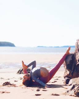 Anna McNulty feet photo thumbnail