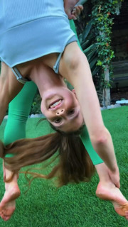 Anna McNulty feet photo thumbnail