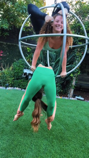 Anna McNulty feet photo thumbnail