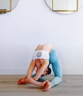 Anna McNulty feet photo thumbnail