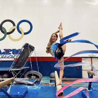 Anna McNulty feet photo thumbnail