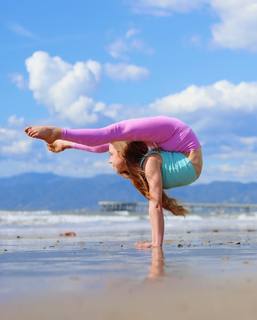 Anna McNulty feet photo thumbnail