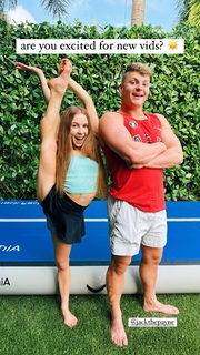 Anna McNulty feet photo thumbnail