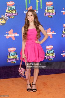 Anna McNulty feet photo thumbnail