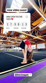 Anna McNulty feet photo thumbnail