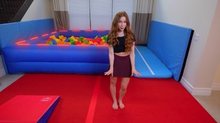 Anna McNulty feet photo thumbnail