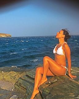 Anna Menenakou feet photo 3