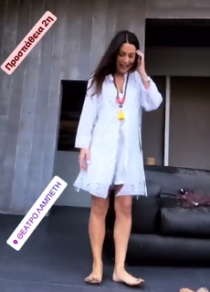 Anna Menenakou feet photo 8