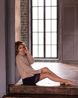 Anna Mikhaylovskaya feet photo thumbnail