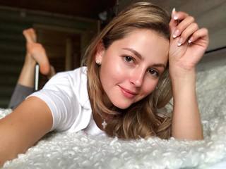 Anna Mikhaylovskaya feet photo thumbnail