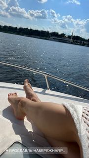 Anna Mikhaylovskaya feet photo thumbnail