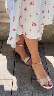 Anna Mikhaylovskaya feet photo thumbnail