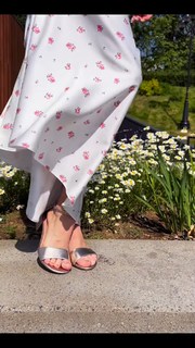 Anna Mikhaylovskaya feet photo thumbnail
