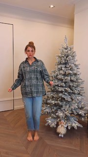 Anna Mikhaylovskaya feet photo thumbnail