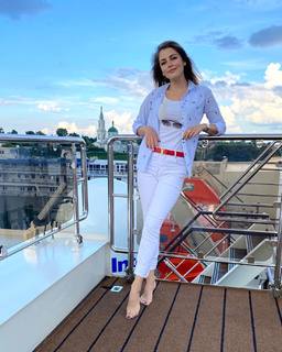 Anna Mikhaylovskaya feet photo thumbnail