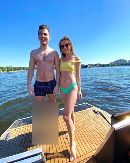Anna Mikhaylovskaya feet photo thumbnail