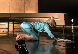 Anna Mikhaylovskaya feet photo thumbnail
