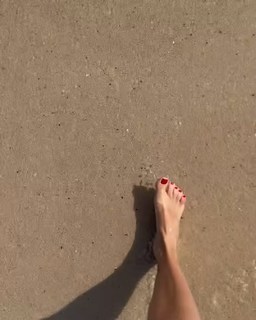 Anna Mikhaylovskaya feet photo thumbnail