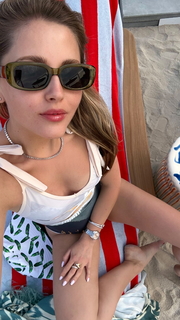 Anna Mikhaylovskaya feet photo thumbnail