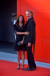 Anna Mouglalis feet photo 13