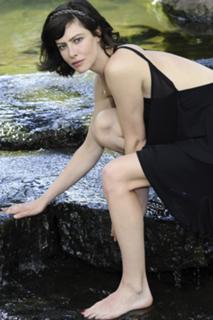 Anna Mouglalis feet photo 4