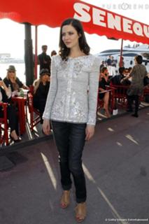 Anna Mouglalis feet photo 14